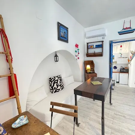 Il Nido Daire Stromboli